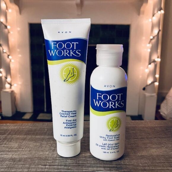 BUNDLE OF 5 NEW/SEALED AVON  - FOOT WORKS RELIEF REPAIR RESTORE RENEW  MASK - Picture 8 of 10